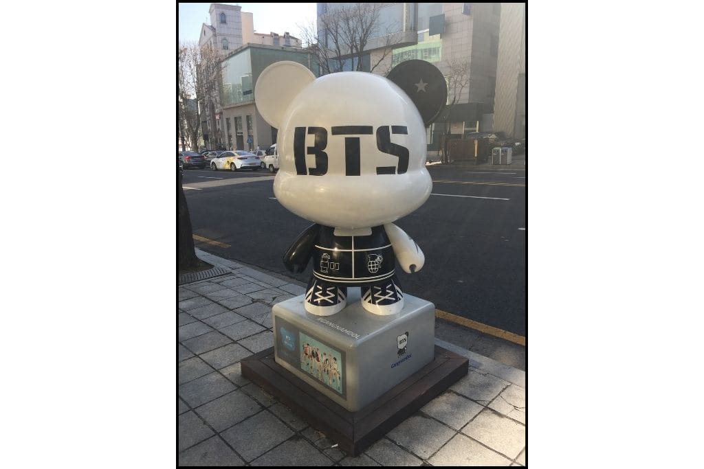 A large black and white Gangnamdol bear for the K-pop band BTS. 