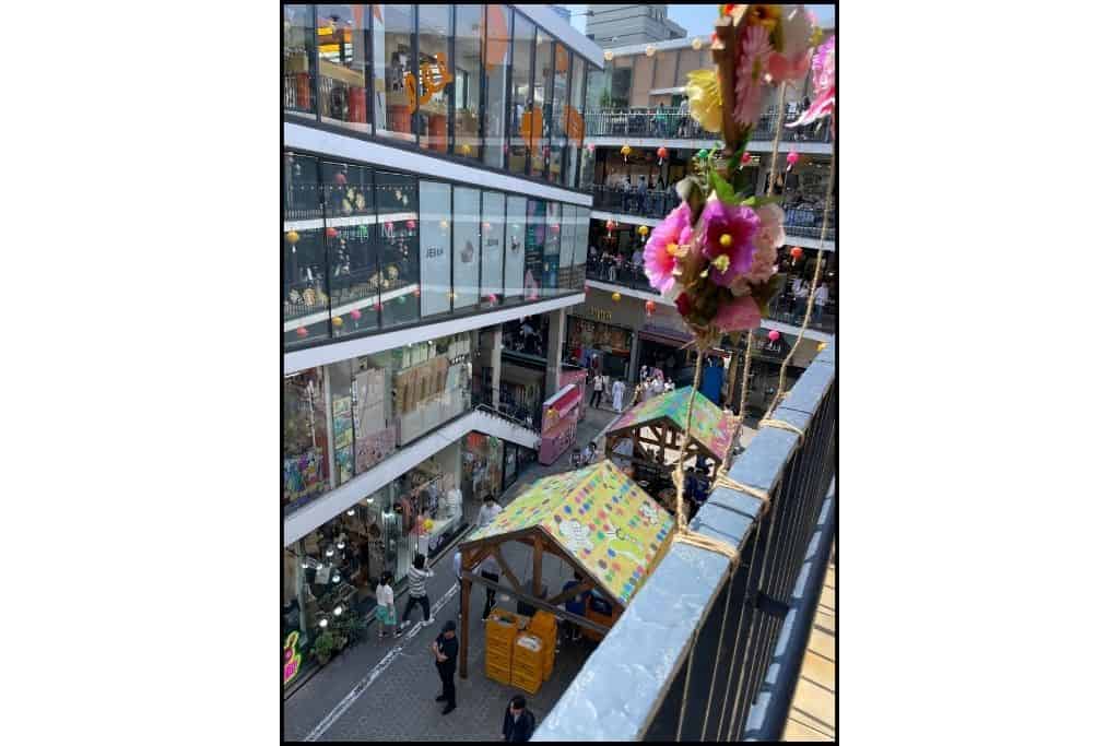 Ssamzigil is an open air 4 story mall of handmade goods, a free thing to do in Seoul