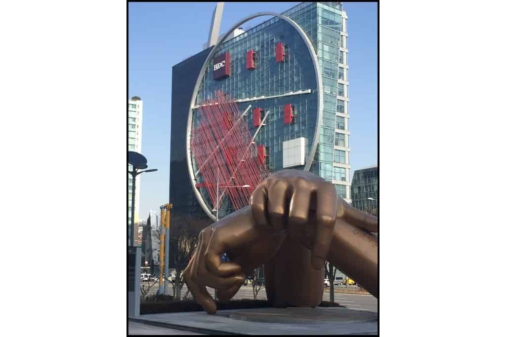 A gigantic brize art installation of Gangnam Hands in Seoul