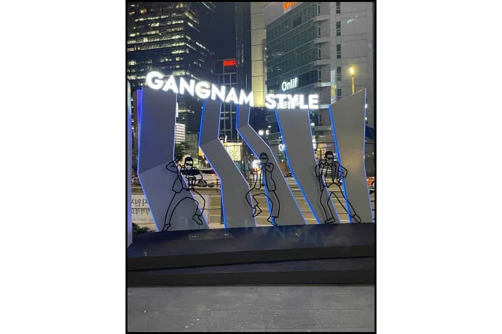 The Gangna, Style sign