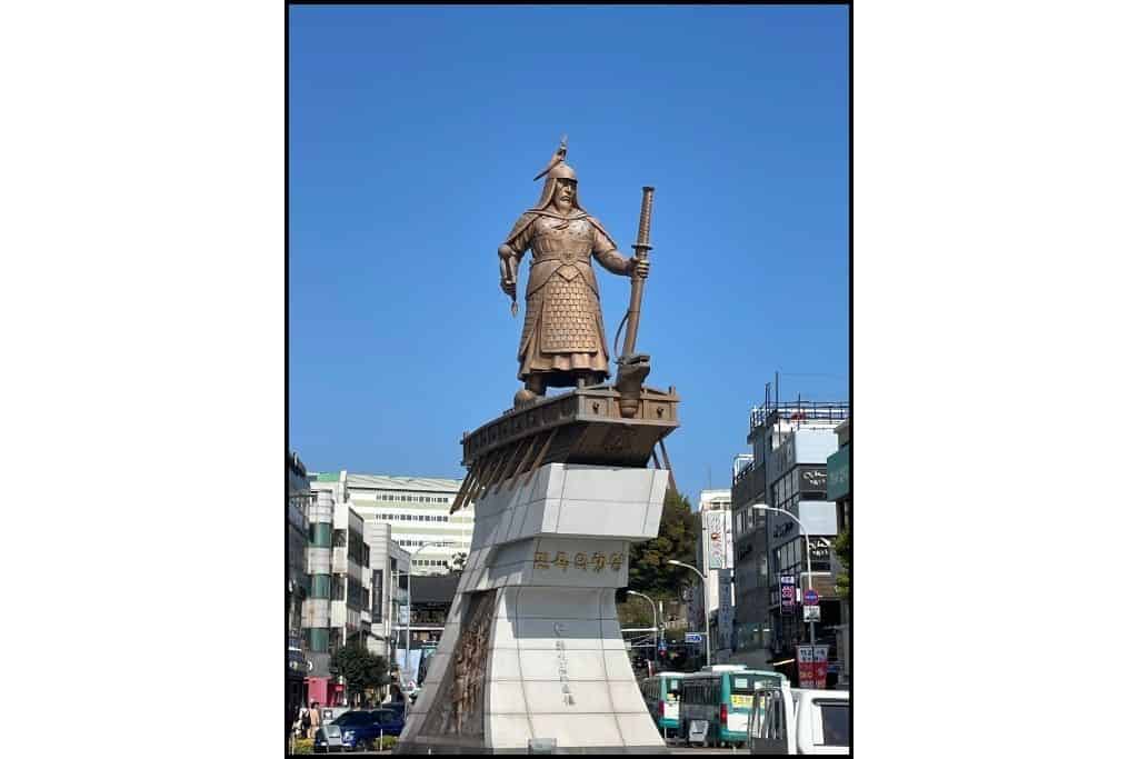 Statue of Yi Sun-sin, the legendary Korean admiral, standing proudly as a symbol of courage and leadership.