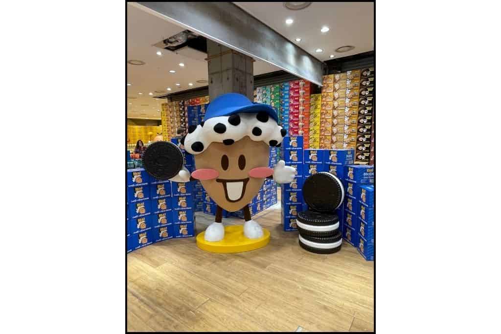 A large HBAF Oreo-flavored almond treat, a popular snack to take home, in South Korea