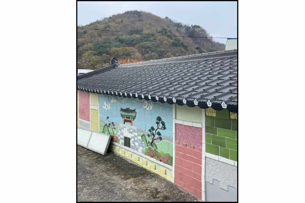 Public tile mosaic artwork spotted in South Korea.